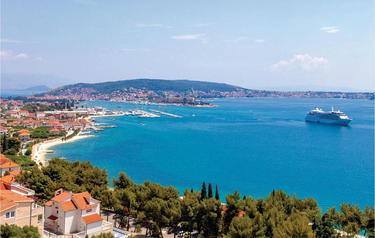 Beautiful Apartment In Trogir With Wifi Экстерьер фото