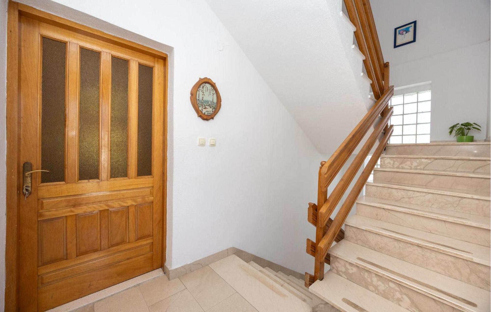 Beautiful Apartment In Trogir With Wifi Экстерьер фото